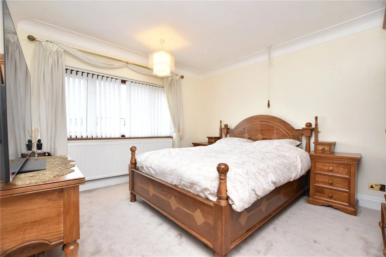 College Road, Gildersome, LS27, photo 9