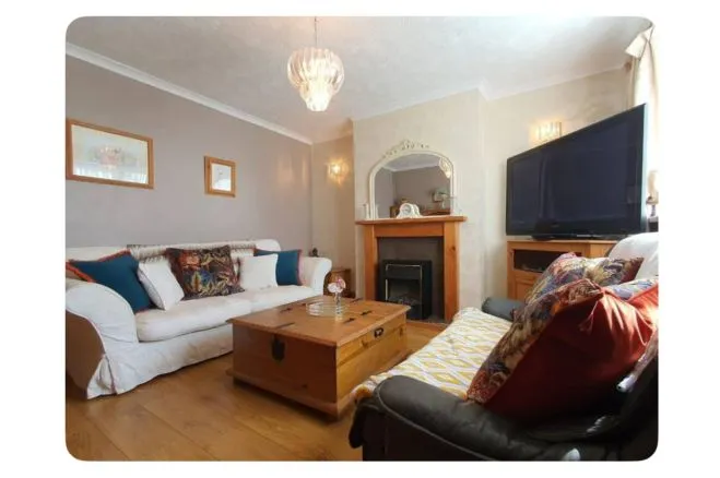 Heol Y Llan, Burry Port, photo 5
