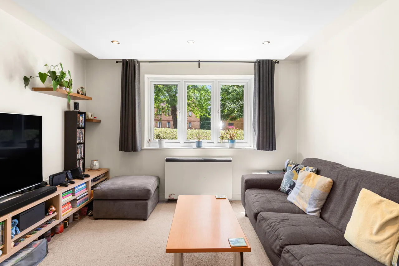 Lamplighters Close, Waltham Abbey, EN9, photo 18