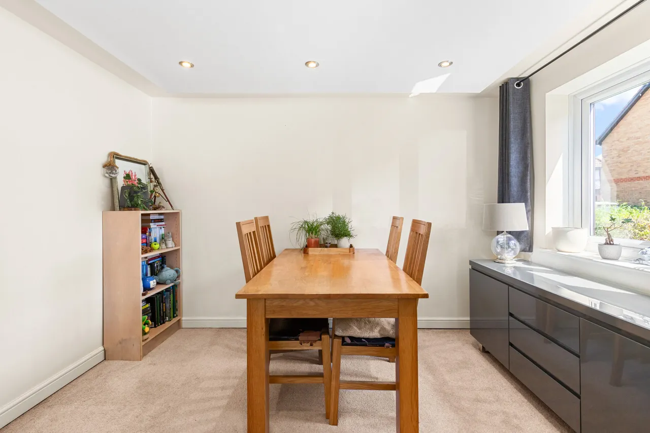 Lamplighters Close, Waltham Abbey, EN9, photo 19