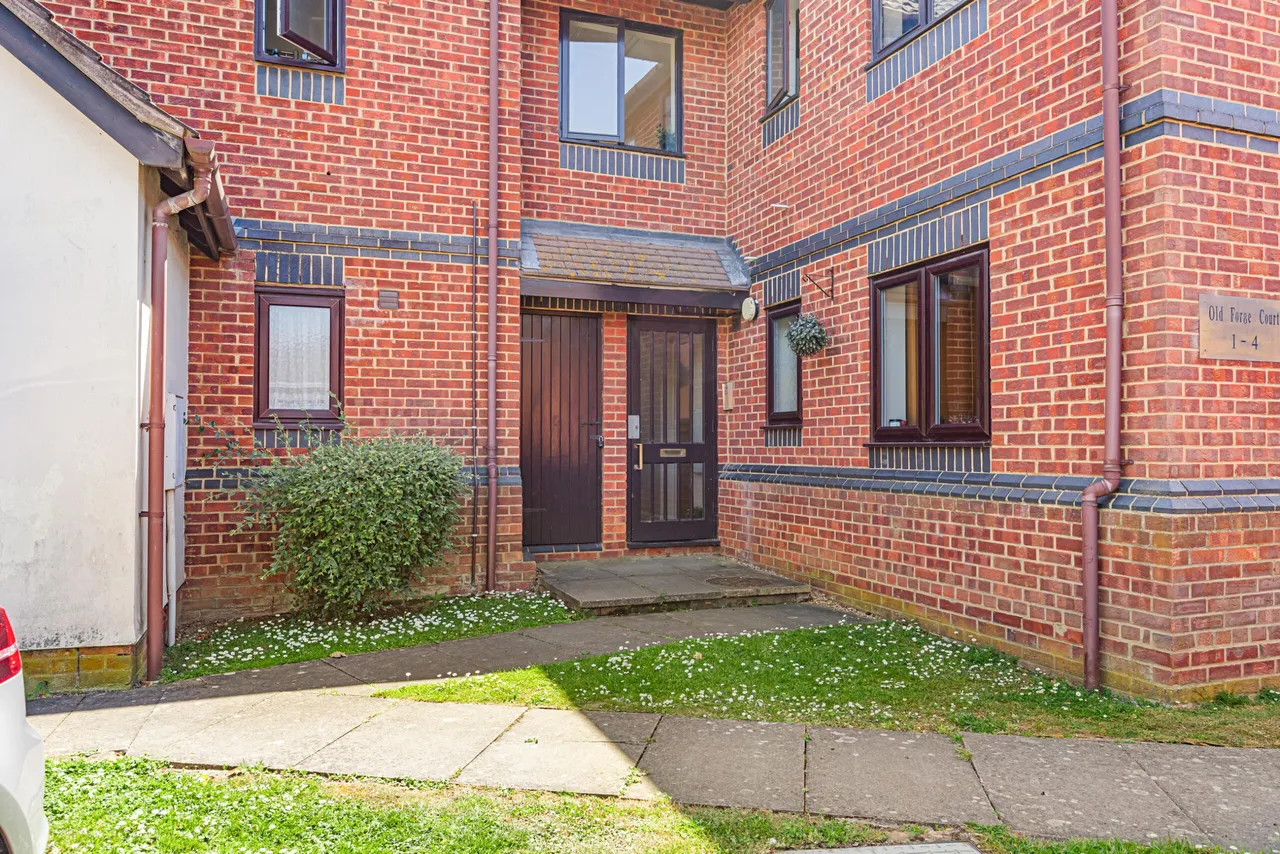 Lamplighters Close, Waltham Abbey, EN9, photo 23