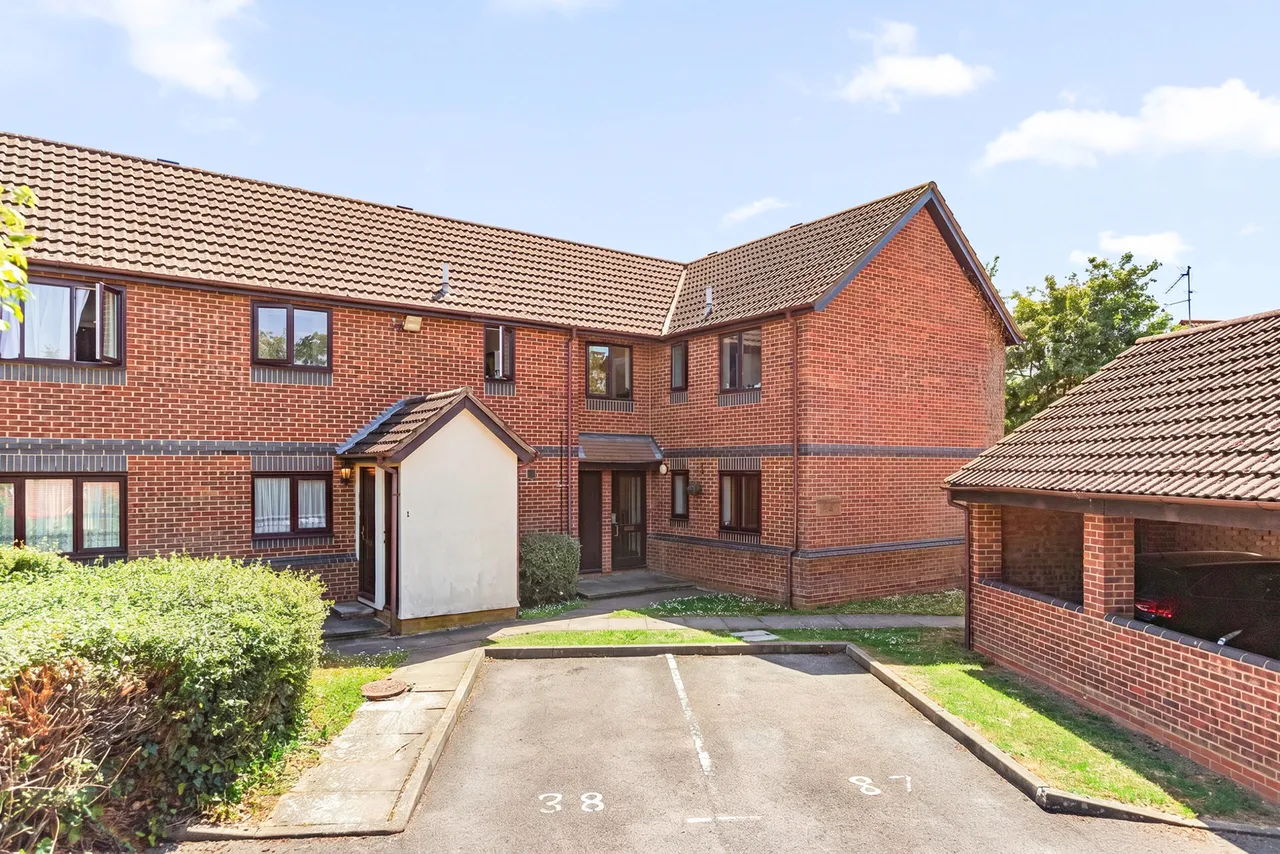 Lamplighters Close, Waltham Abbey, EN9, photo 8