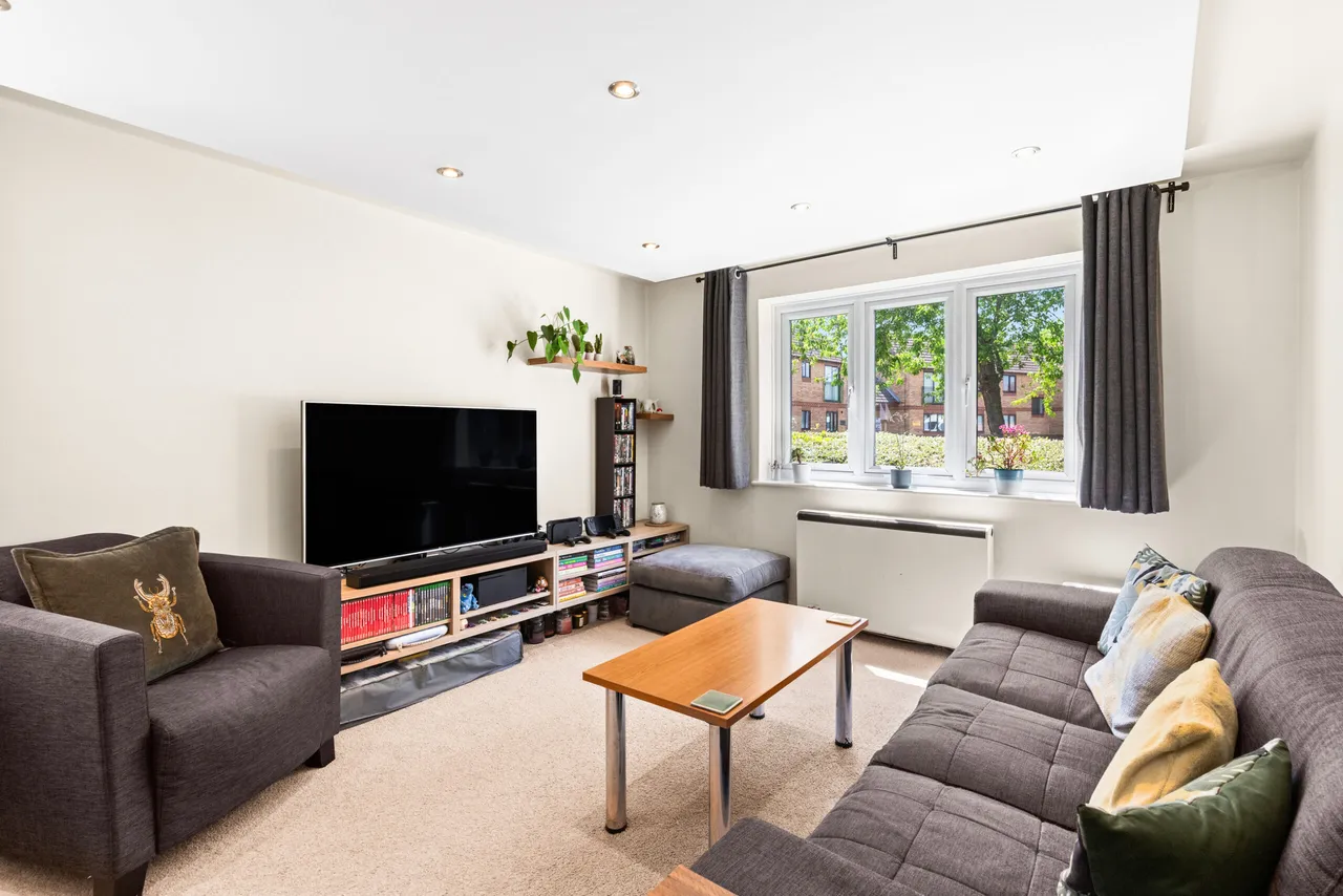 Lamplighters Close, Waltham Abbey, EN9, photo 17