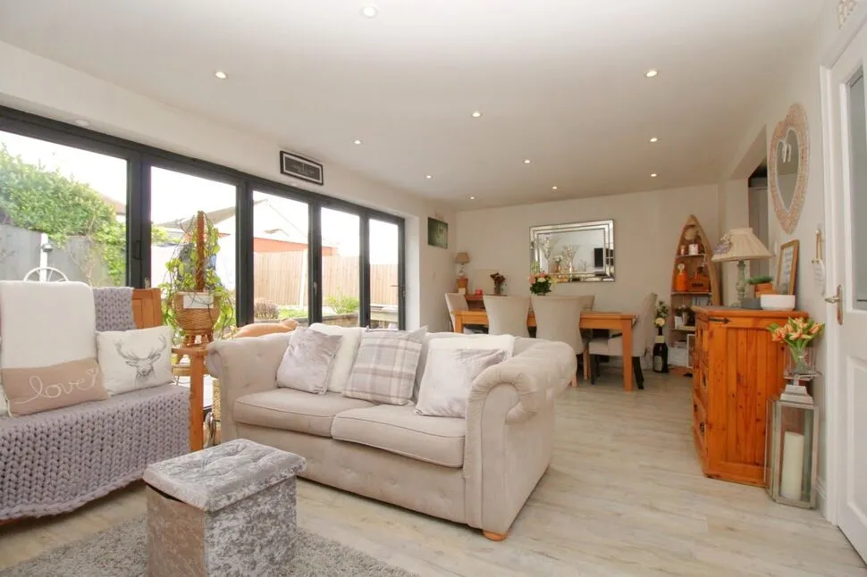 Calthorpe Drive, Prestatyn, LL19, photo 4