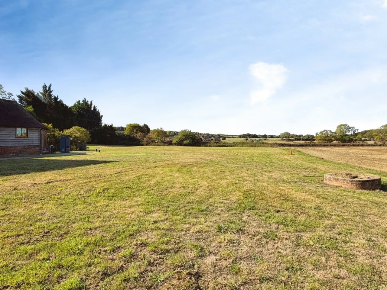 East Flexford Lane, Guildford, GU3, photo 12