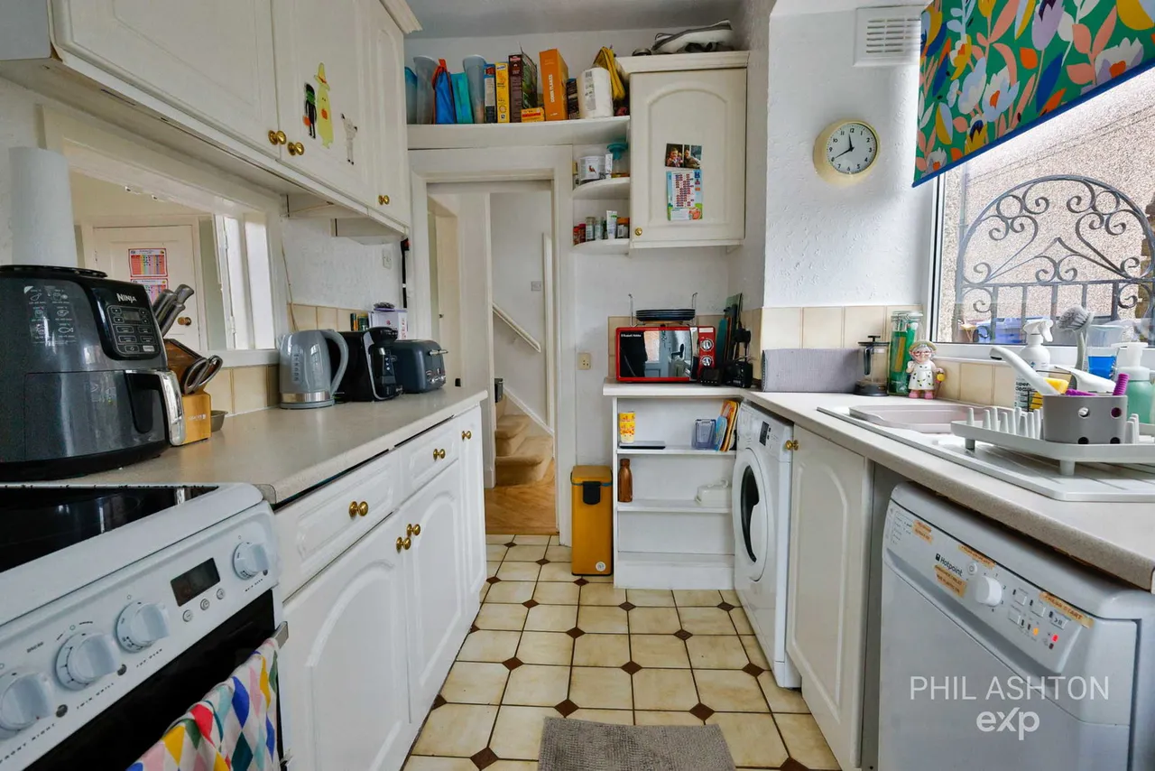 Briercliffe Road, Burnley, BB10, photo 23