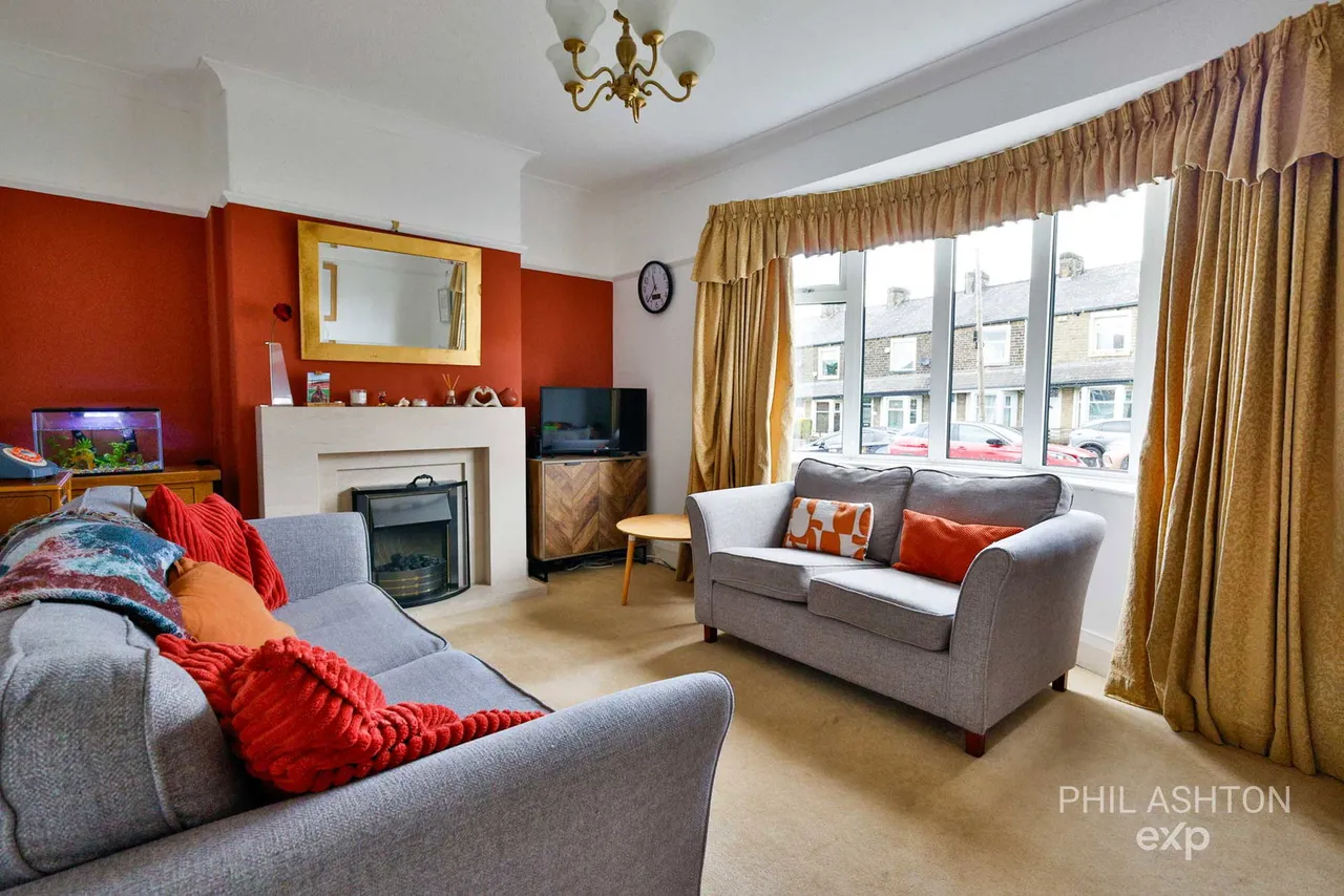 Briercliffe Road, Burnley, BB10, photo 7