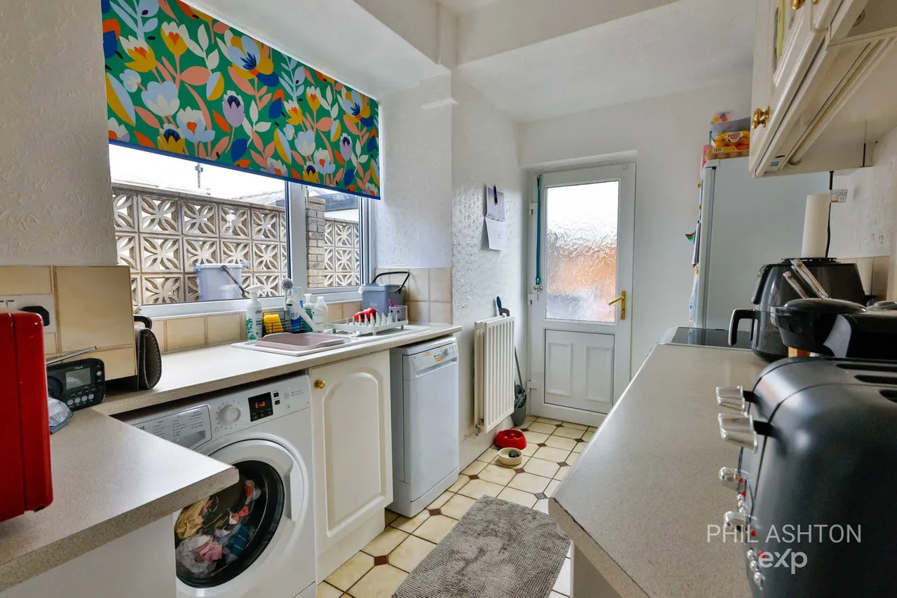 Briercliffe Road, Burnley, BB10, photo 21