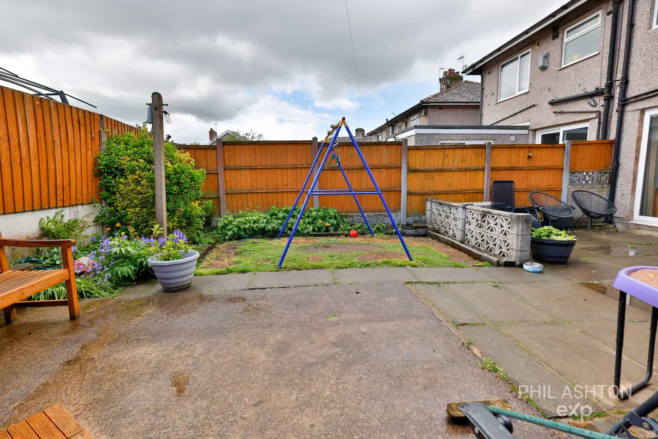Briercliffe Road, Burnley, BB10, photo 12