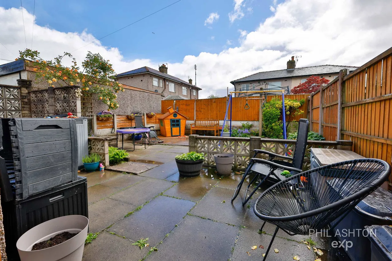 Briercliffe Road, Burnley, BB10, photo 14