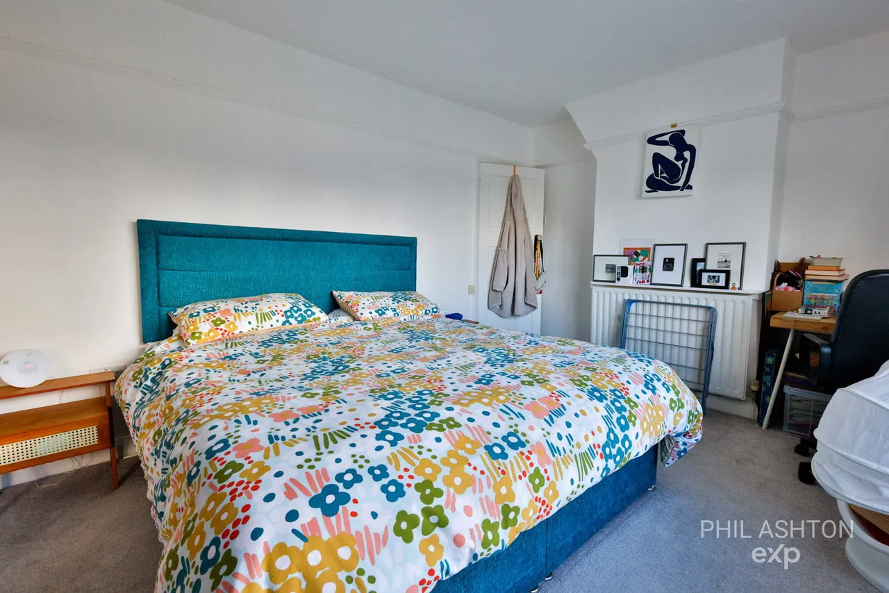 Briercliffe Road, Burnley, BB10, photo 18