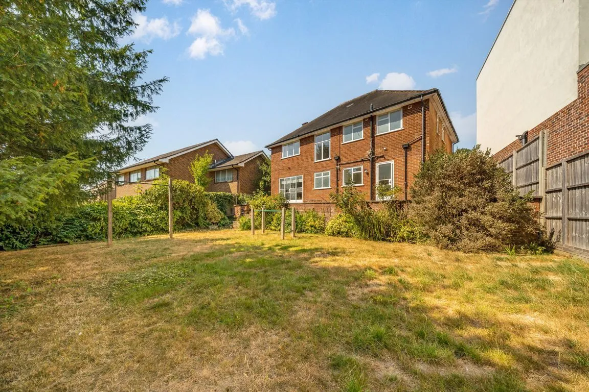 Chatsworth Road, W5, photo 6