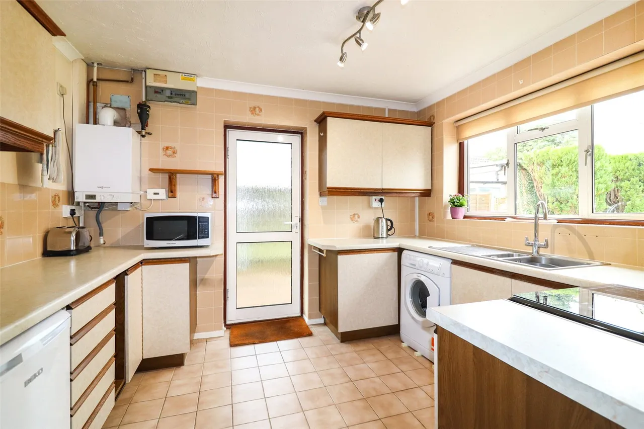 Kenilworth Road, Fleet, Hampshire, GU51 3DA, photo 6