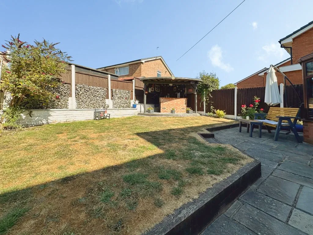 Mere View, Shelfield, WS4, photo 19