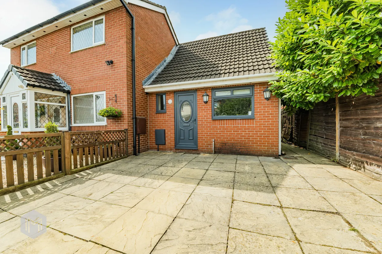 1 bed house for sale — Lever Street, Radcliffe, Manchester, M26 4PS