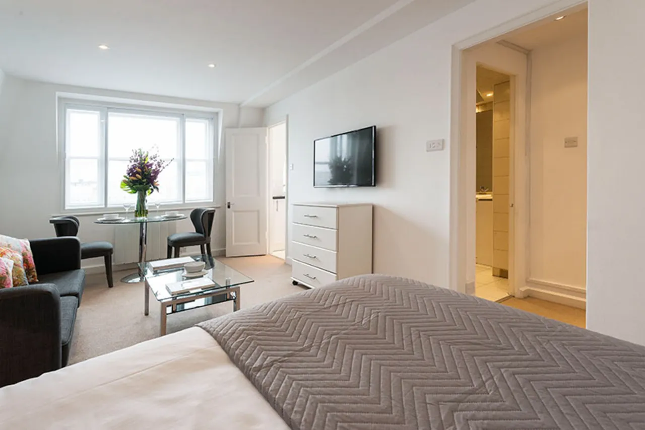 Flat 22, 39 Hill Street, London, photo 6