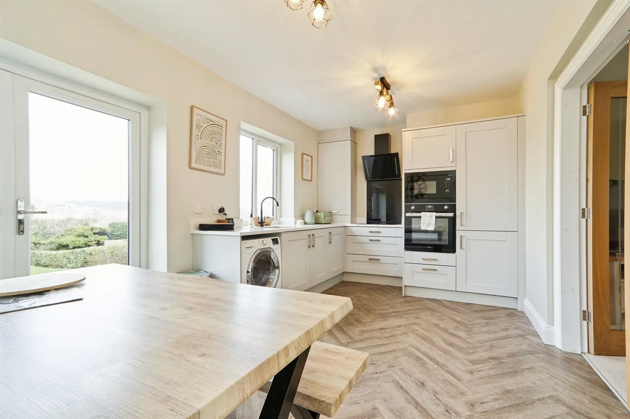 Mytholmes Lane, Haworth, Keighley, photo 7