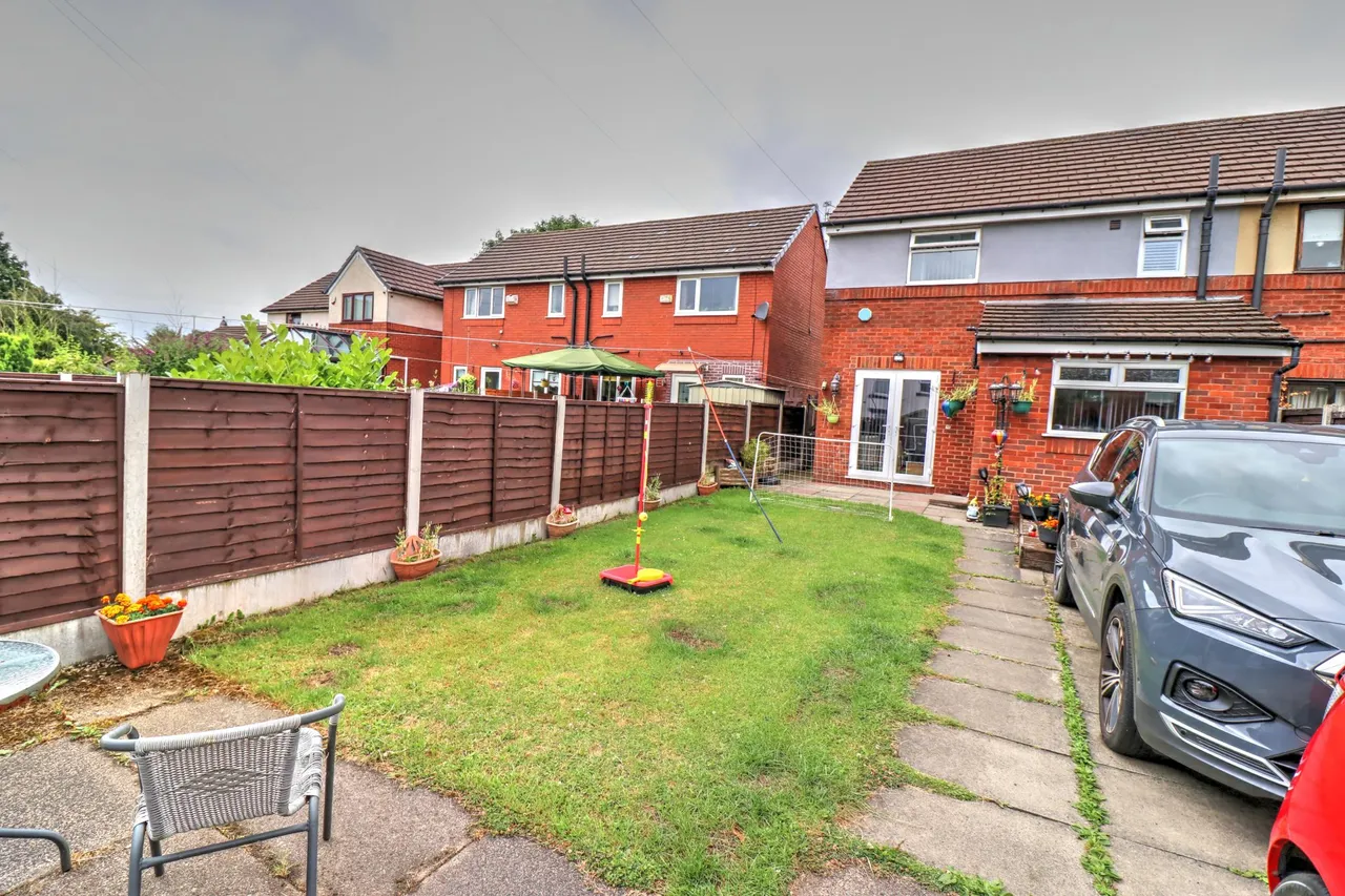 Chapel Gardens, Manchester, M34, photo 16