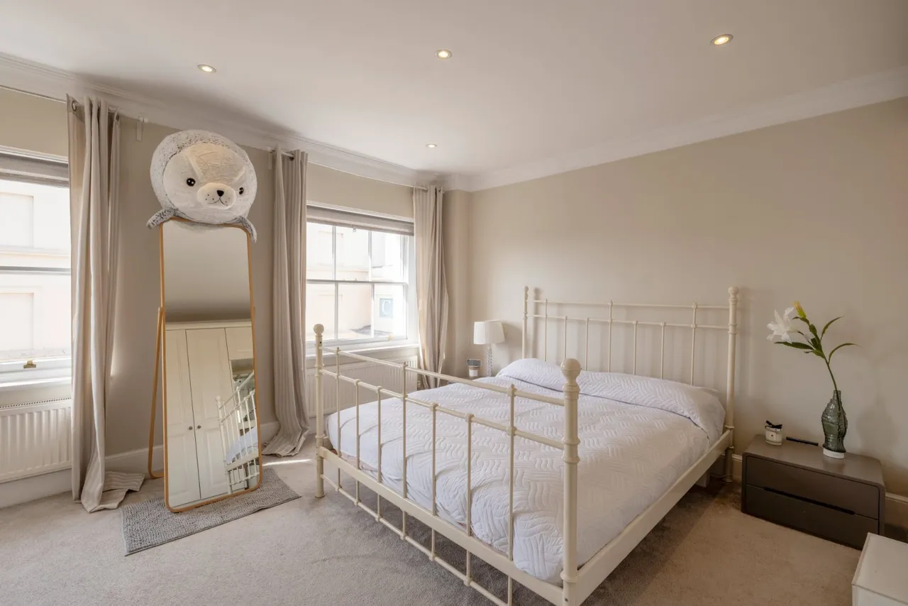 Chester Terrace, Regent's Park, NW1, photo 26