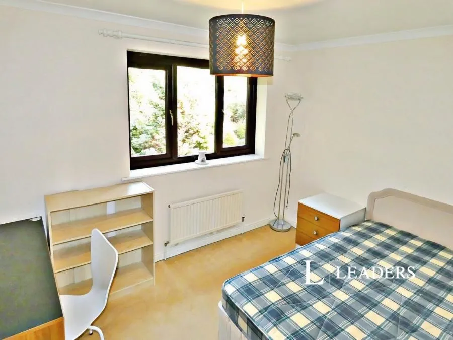 Lancaster Road, Newcastle, ST5, photo 12