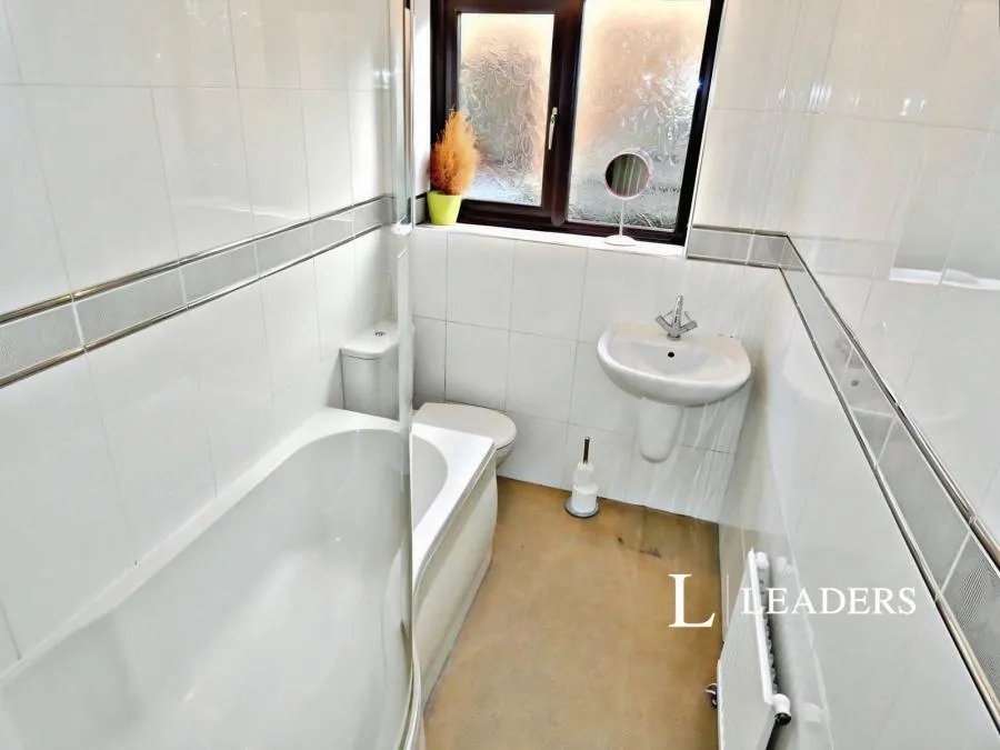 Lancaster Road, Newcastle, ST5, photo 7