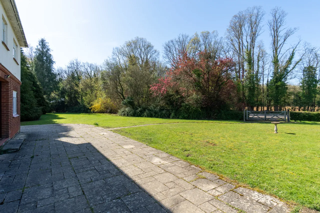 High Easter Road, Leaden Roding, CM6, photo 15