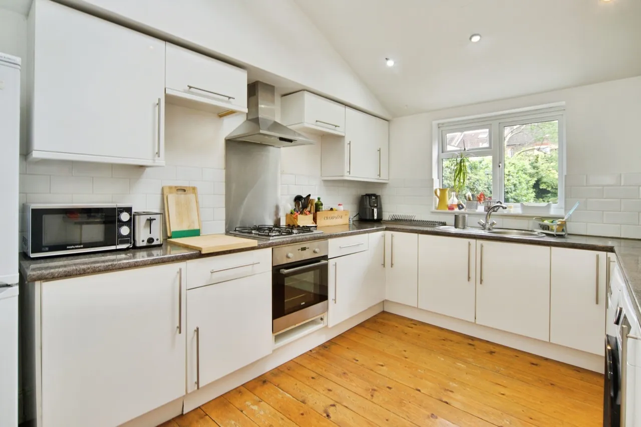 Chesley Gardens, London, E6, photo 4