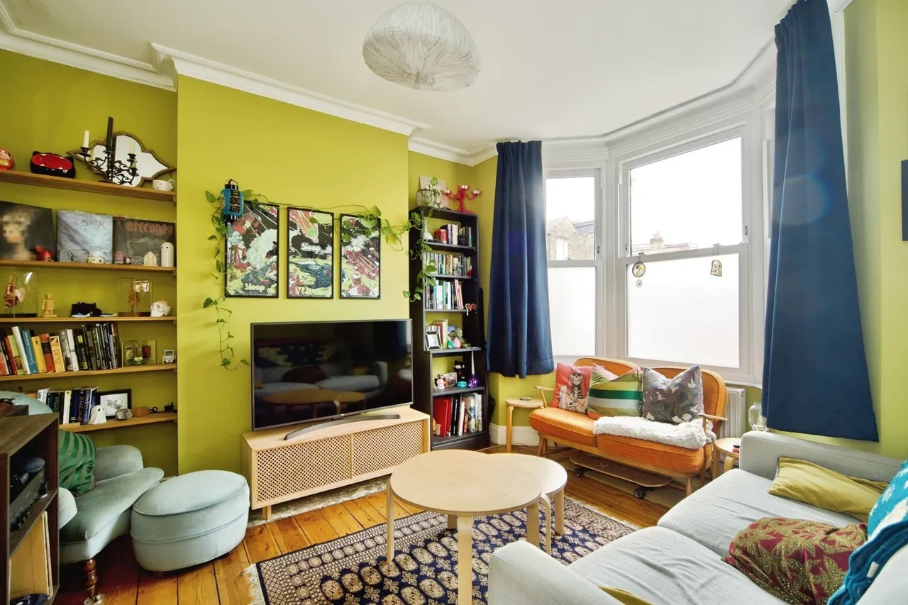 Chesley Gardens, London, E6, photo 2