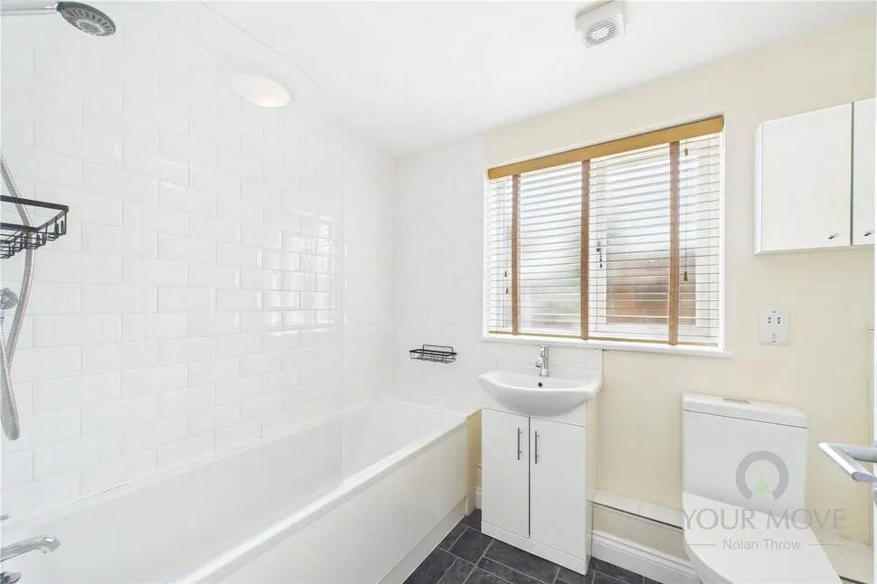 Port Road, Duston, NN5, photo 16