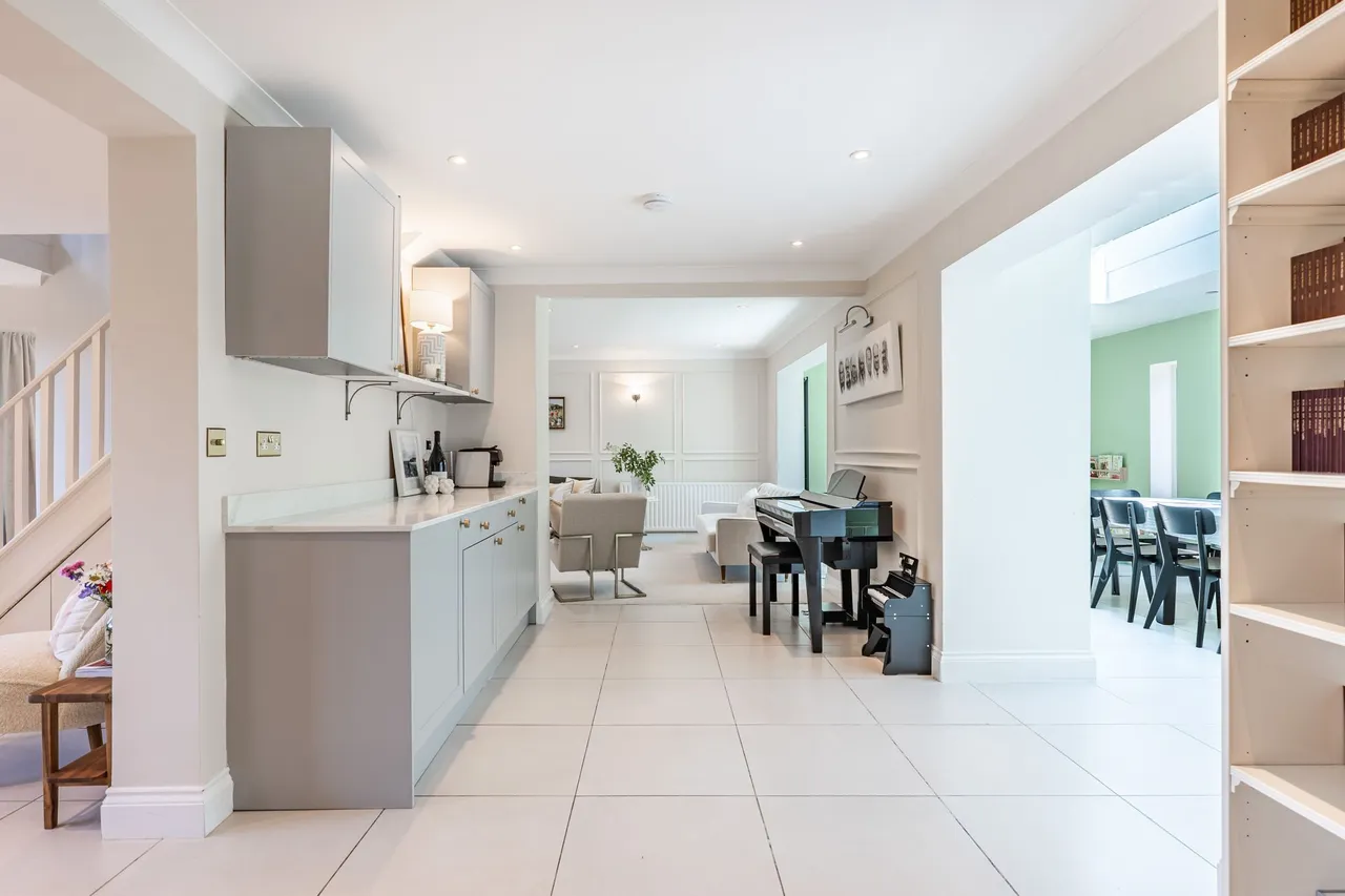 Wormegay Road, Blackborough End, PE32, photo 10