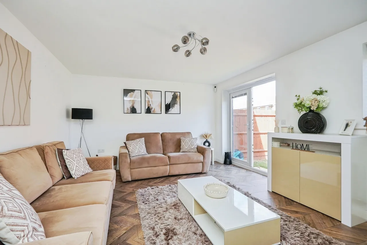 Barley Drive, Whitfield, Dover, Kent, CT16, photo 9
