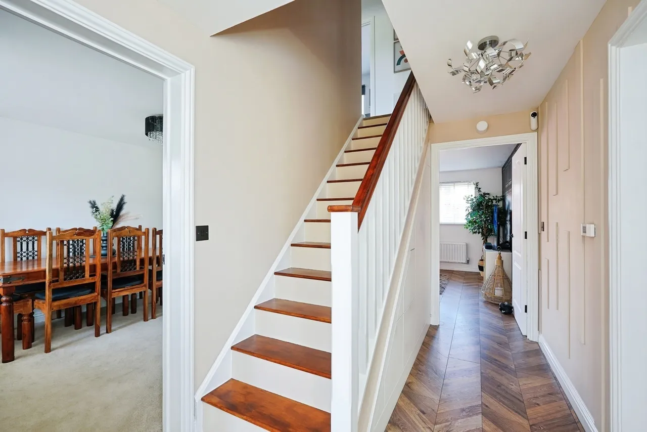 Barley Drive, Whitfield, Dover, Kent, CT16, photo 2