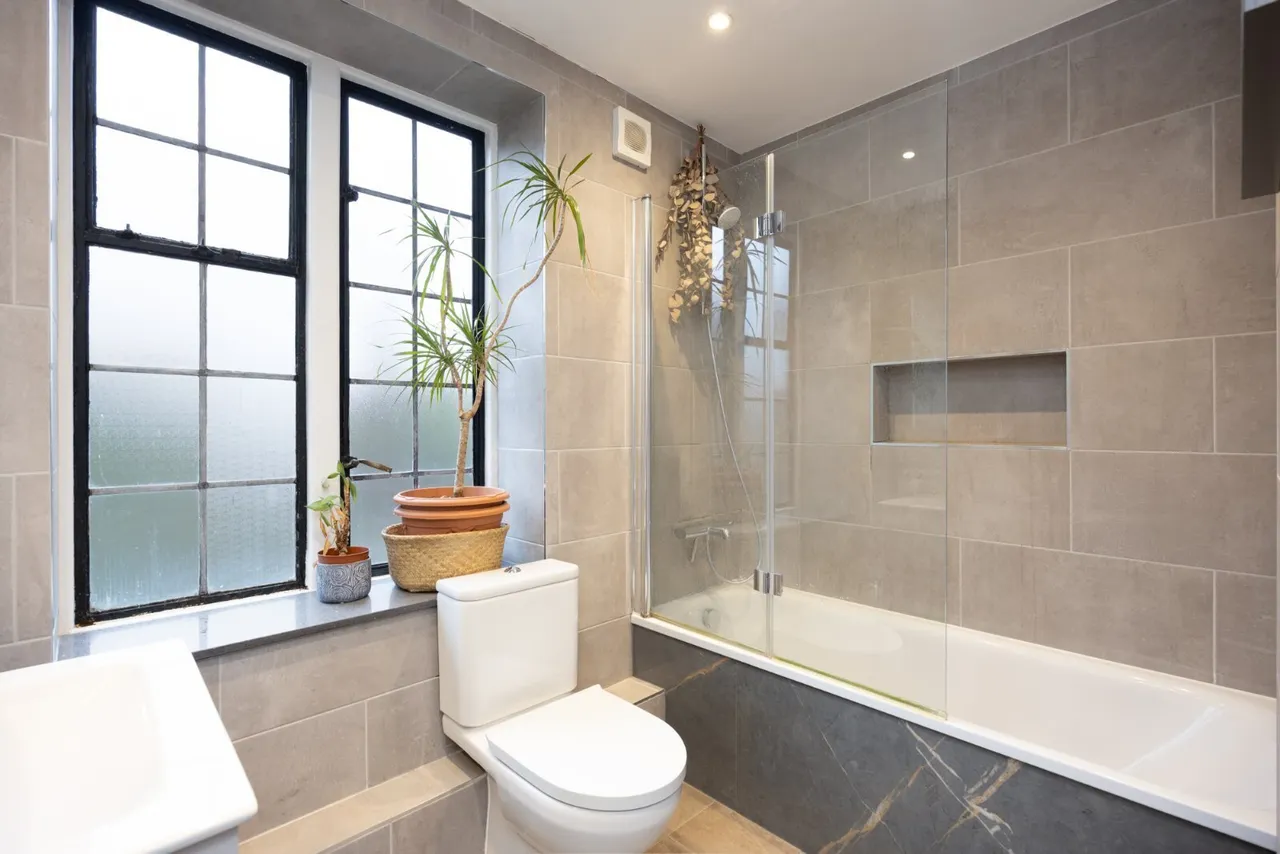Harvard House, Manor Fields, SW15, photo 5