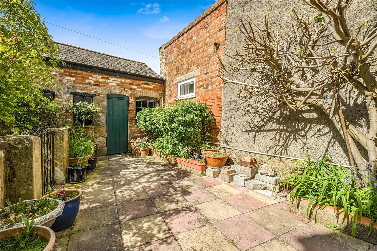 St. John's Street, Devizes, SN10, photo 20