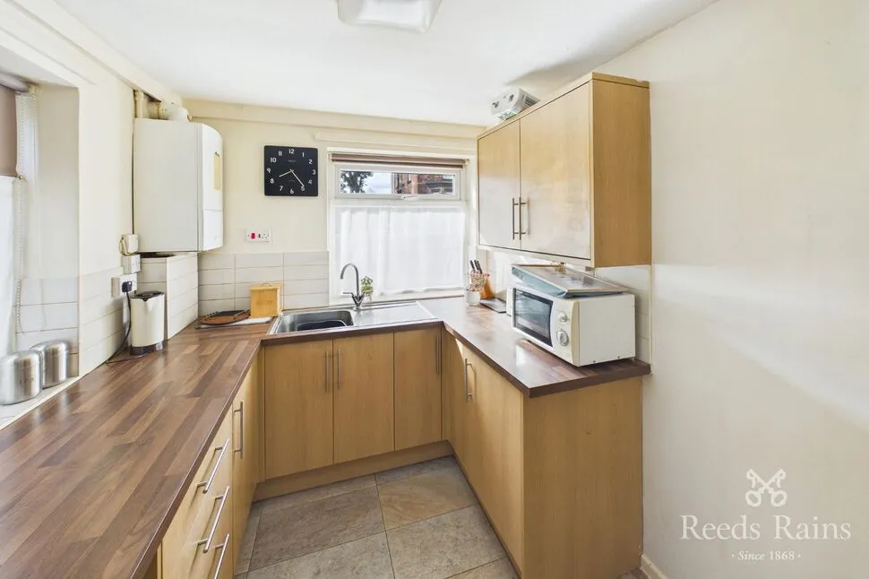 Hope Road, Sale, M33, photo 3