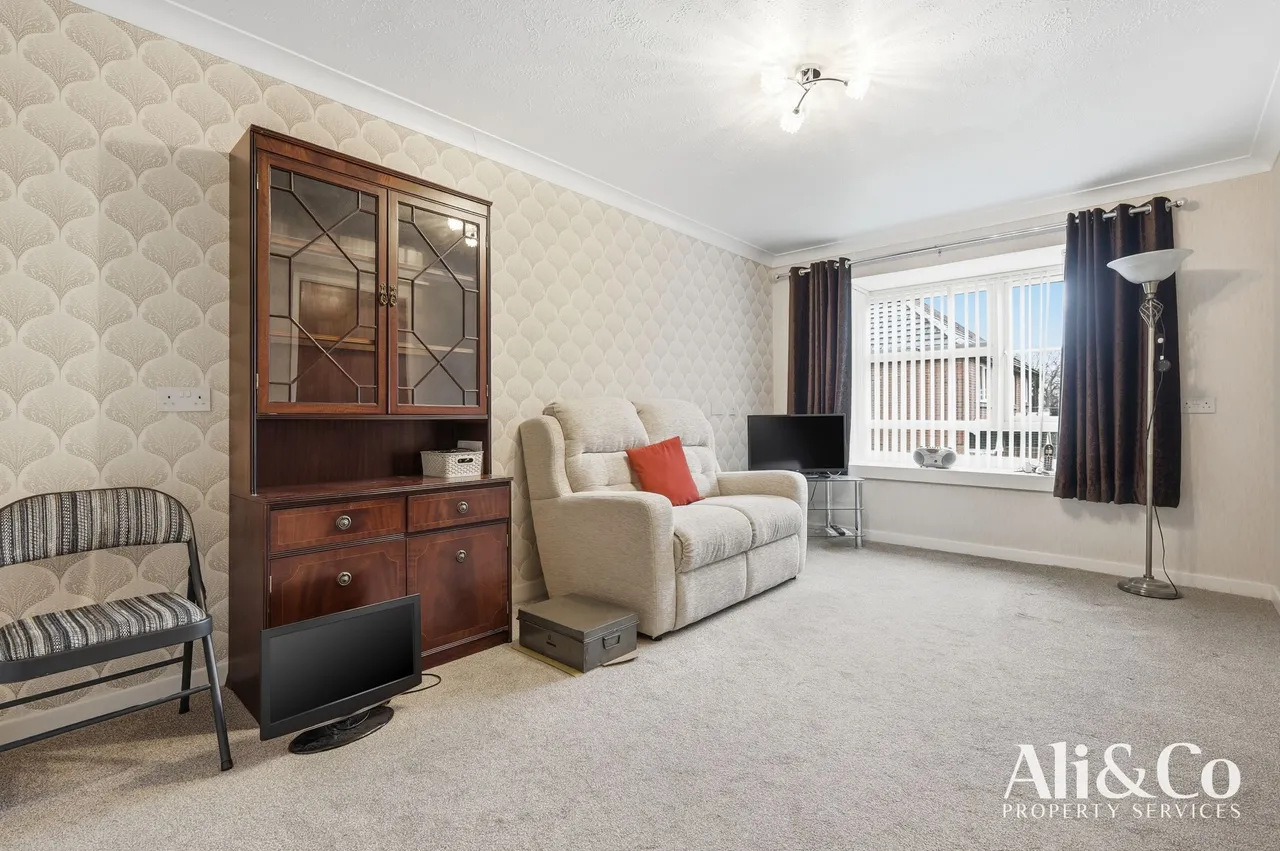 Priestley Court, Grays, Essex, RM17 5RX, photo 2