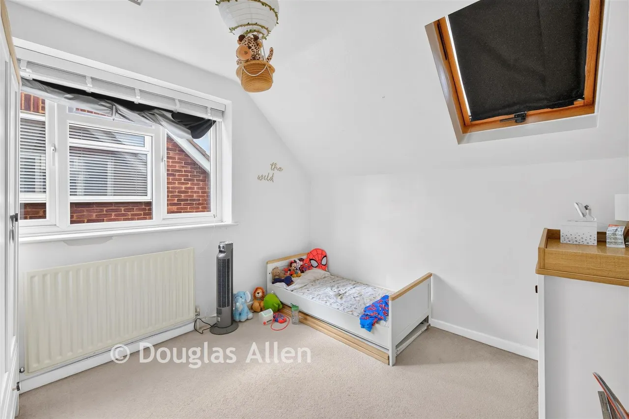 London Road, Wickford, SS12, photo 10