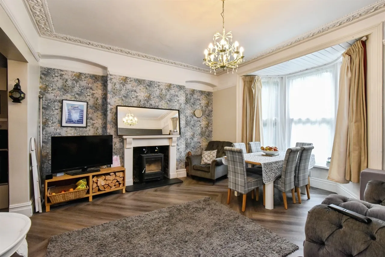 High Street, Merthyr Tydfil, CF47, photo 2
