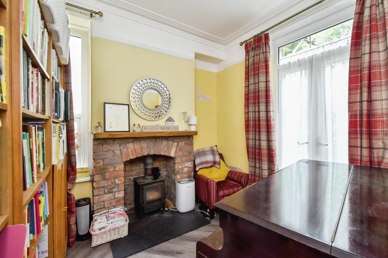 High Street, Merthyr Tydfil, CF47, photo 7