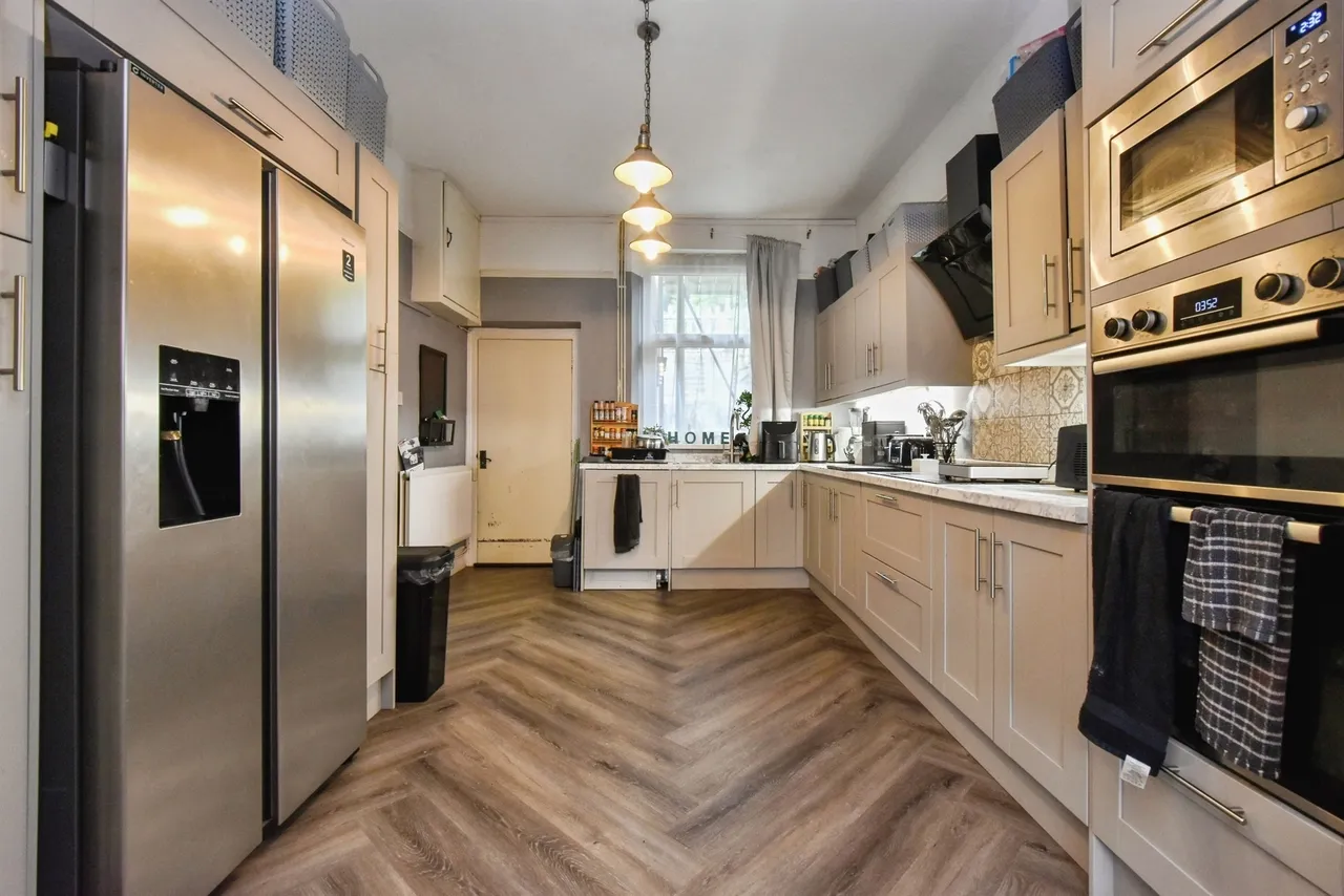 High Street, Merthyr Tydfil, CF47, photo 6