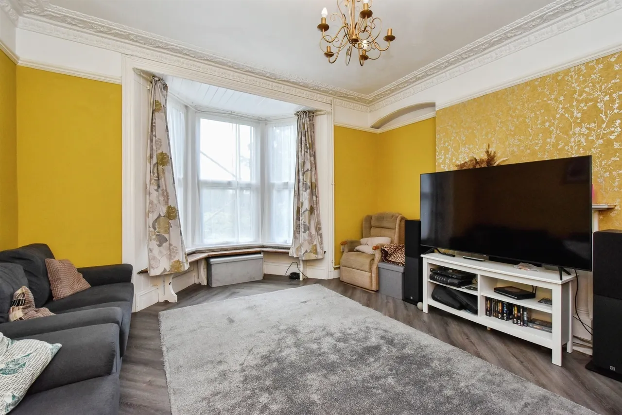 High Street, Merthyr Tydfil, CF47, photo 8