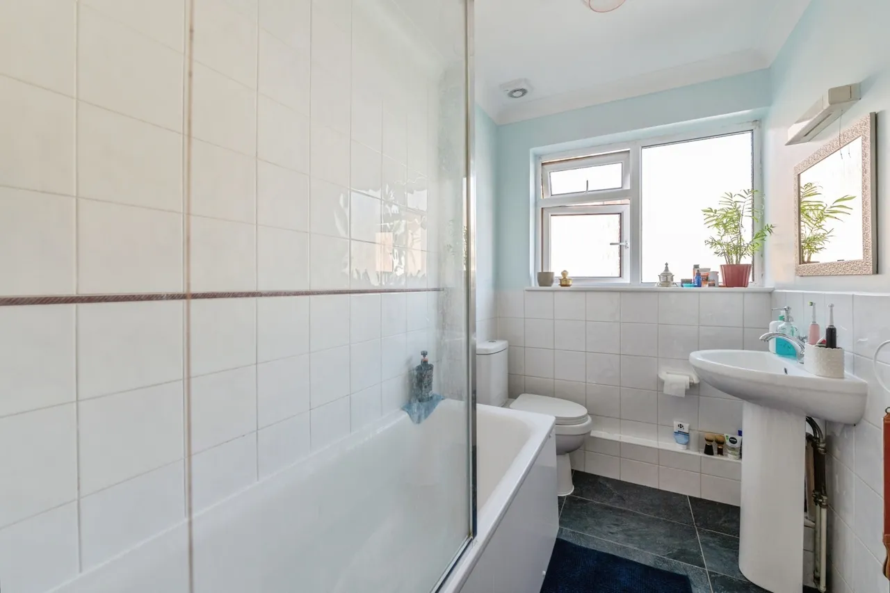 East Street, ROCHFORD, Essex, SS4, photo 5