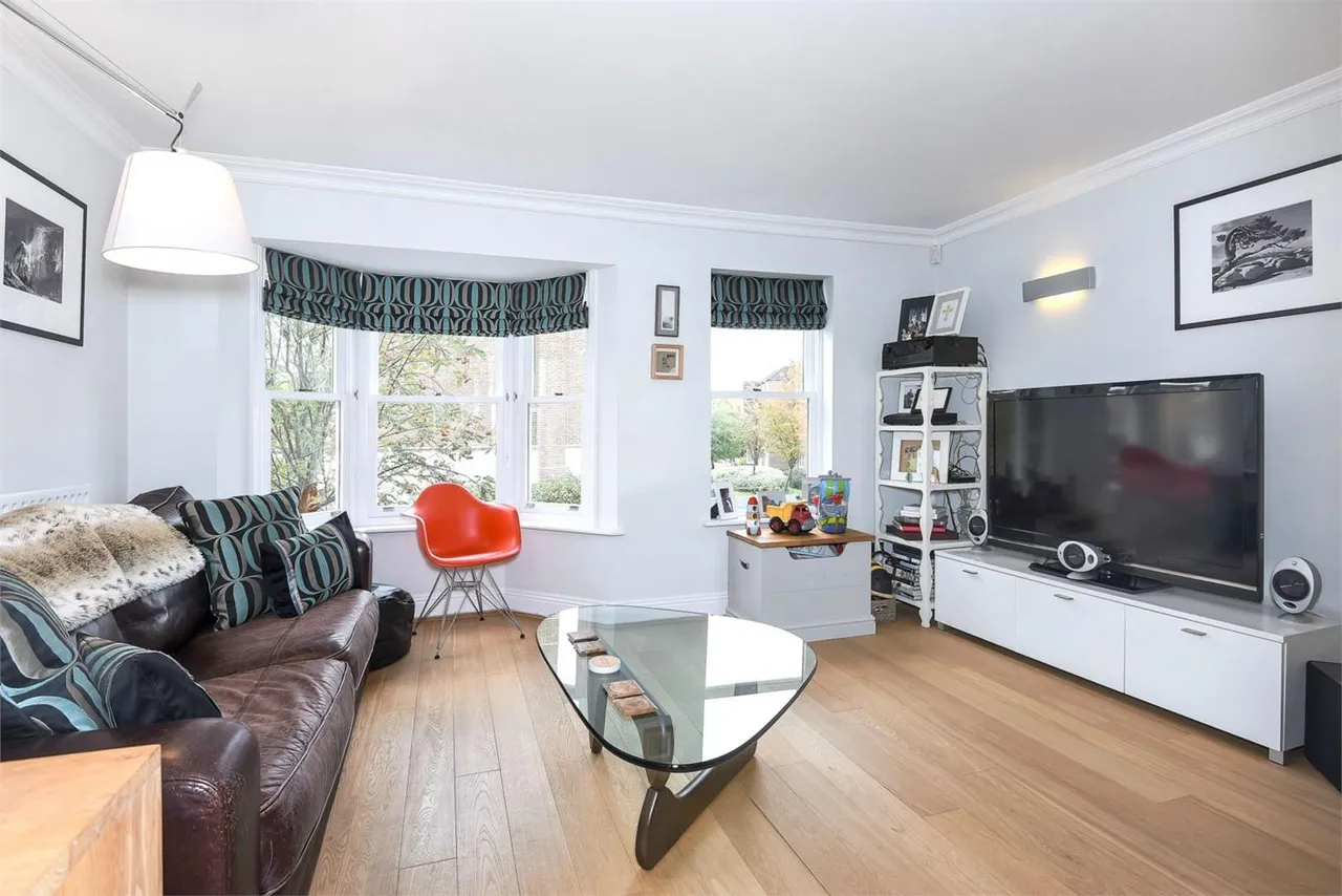 Hayward Road, Thames Ditton, Surrey, KT7 0BF, photo 4