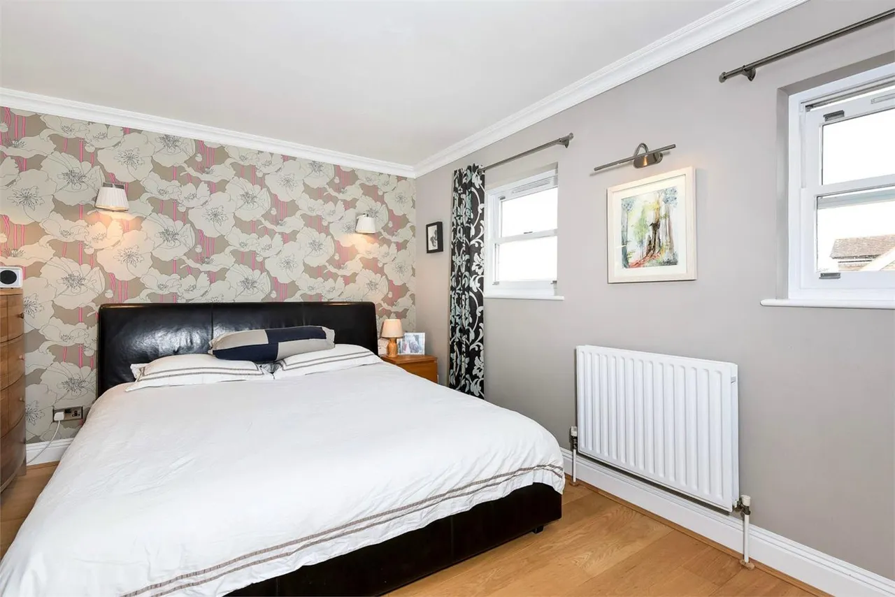 Hayward Road, Thames Ditton, Surrey, KT7 0BF, photo 5