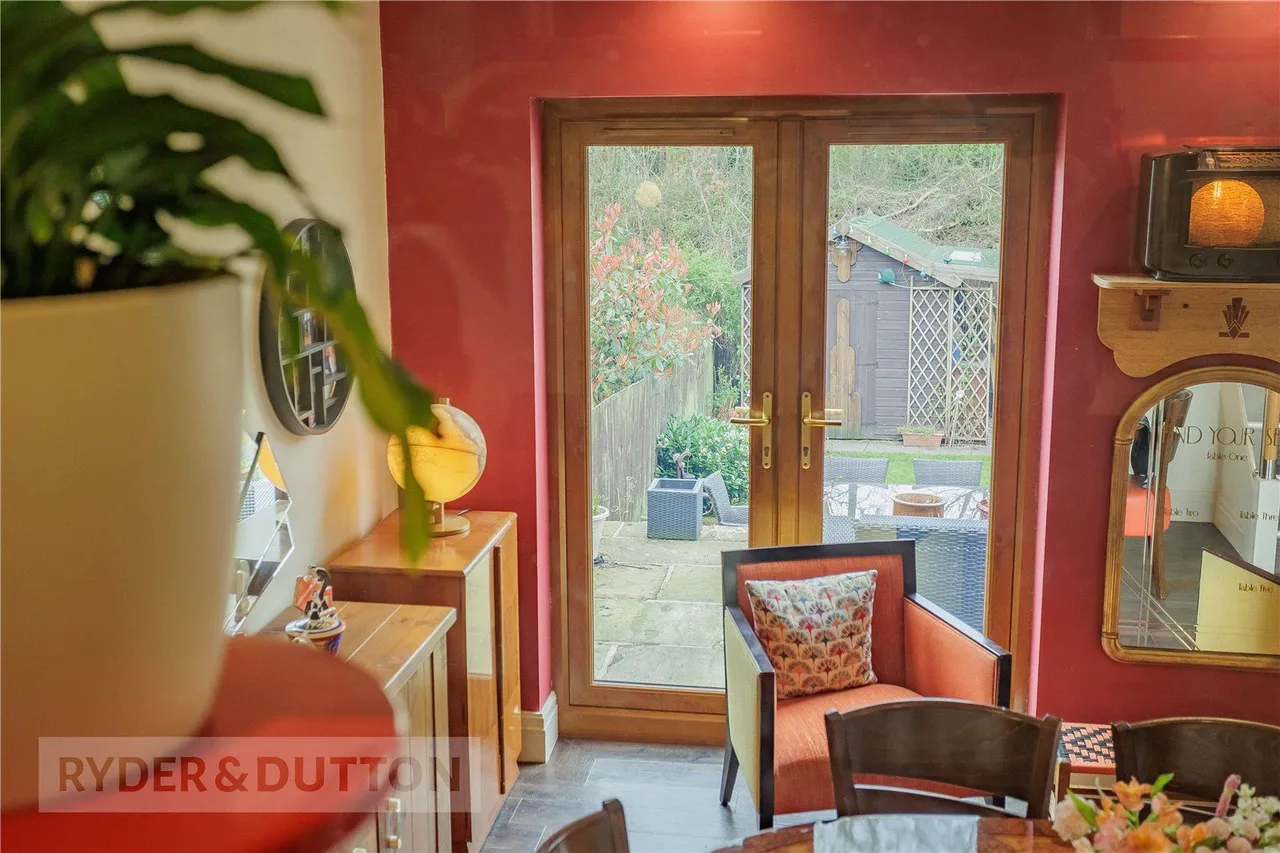 Brook Avenue, Uppermill, OL3, photo 8