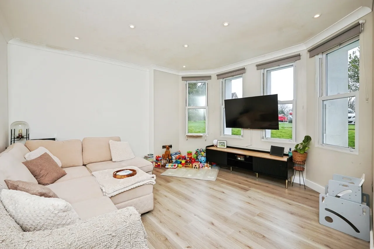 Manor Court, 38 Manor Road, Folkestone, Kent, CT20, photo 10
