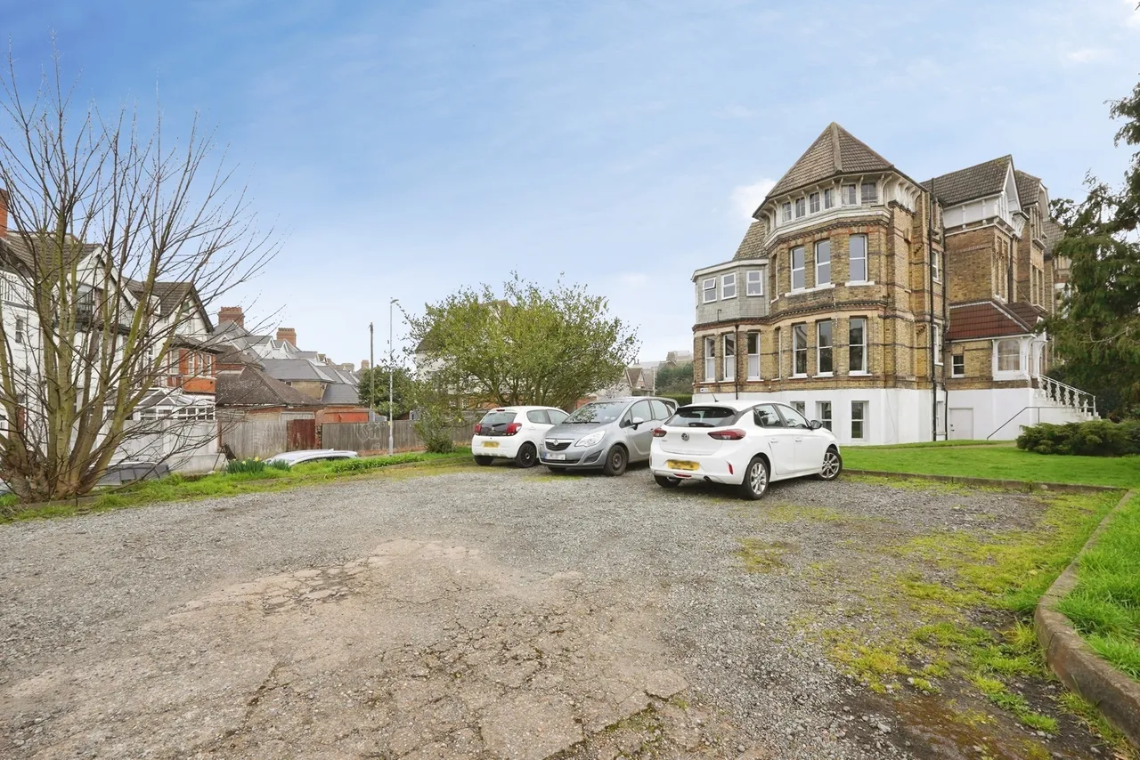 Manor Court, 38 Manor Road, Folkestone, Kent, CT20, photo 17