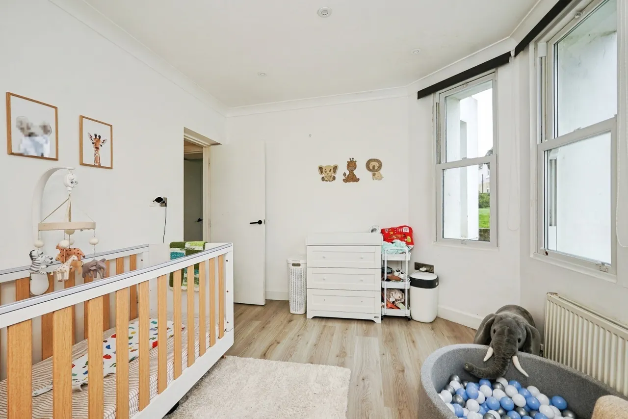 Manor Court, 38 Manor Road, Folkestone, Kent, CT20, photo 12