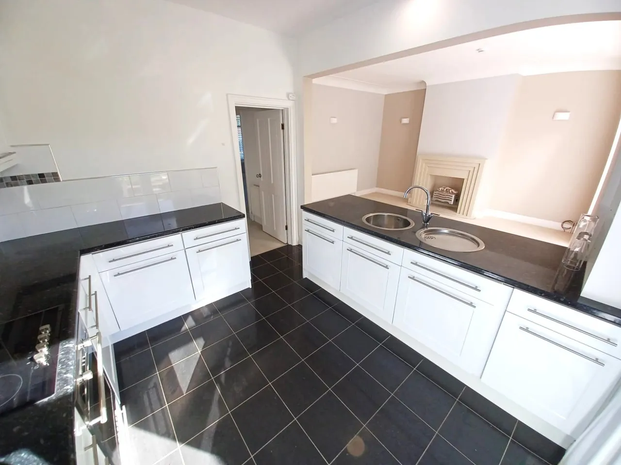 Shadwell Walk, Leeds, LS17, photo 2