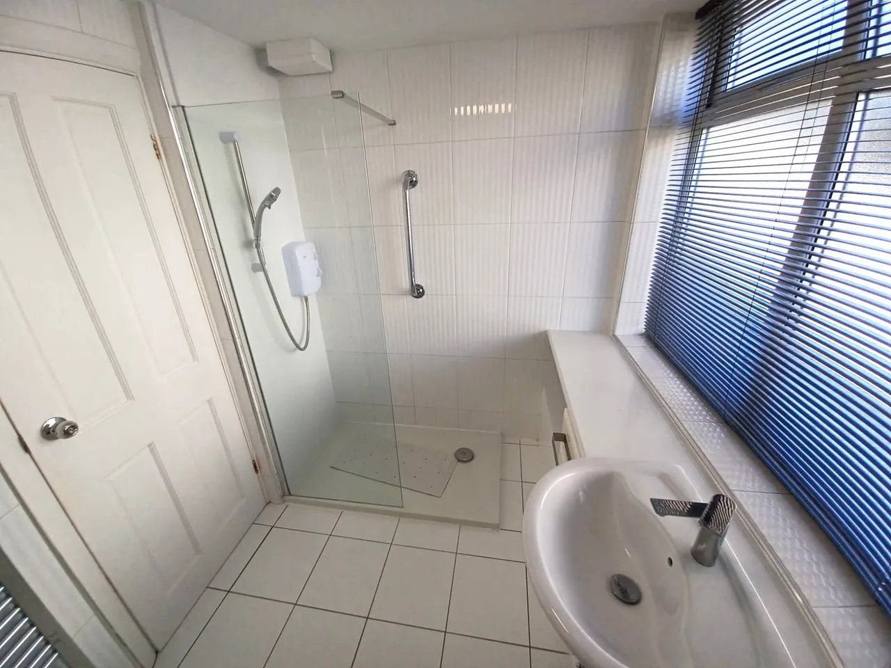 Shadwell Walk, Leeds, LS17, photo 14